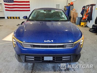 Piąte zdjęcie samochodu w środku: 2026 KIA K4 LXS VIN:3KPFT4DE2TE344553 - miniatura