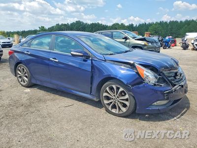 Czwarte zdjęcie samochodu z boku: 2014 HYUNDAI SONATA SE 2.0T VIN:5NPEC4AB2EH939715 - miniatura