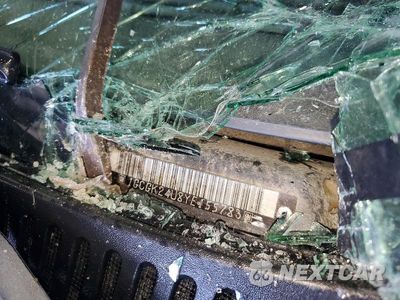 Zdjęcie 12 z 12 samochodu: 2000 CHEVROLET SILVERADO K2500 VIN:1GCGK24U8YE155783 - miniatura