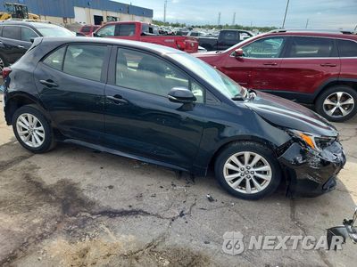 Czwarte zdjęcie samochodu z boku: 2023 TOYOTA COROLLA HATCHBACK SE VIN:JTND4MBE0P3198962 - miniatura