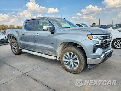 Czwarte zdjęcie samochodu z boku: 2026 CHEVROLET SILVERADO K1500 LT VIN:1GCPKDEK2TZ476714 - miniatura