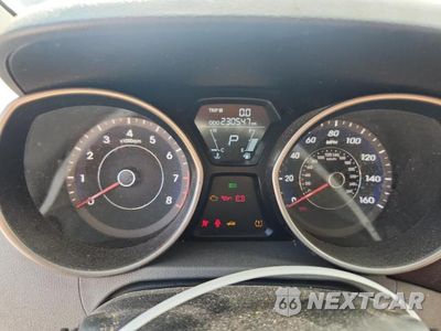 Zdjęcie 9 z 12 samochodu: 2012 HYUNDAI ELANTRA GLS VIN:5NPDH4AE0CH079463 - miniatura