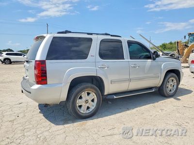 Trzecie zdjęcie samochodu z tyłu: 2011 CHEVROLET TAHOE K1500 LT VIN:1GNSKBE02BR105278 - miniatura