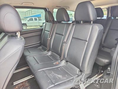 Zdjęcie 11 z 13 samochodu: 2018 MERCEDES-BENZ METRIS VIN:WD4PG2EEXJ3358111 - miniatura