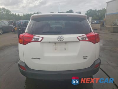 Zdjęcie 6 z 12 samochodu: 2013 TOYOTA RAV4 XLE VIN:JTMRFREV2DD010834 - miniatura