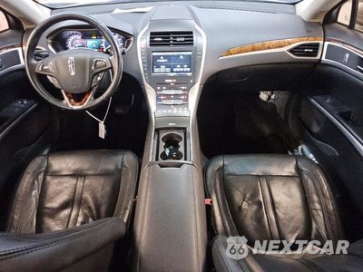 Zdjęcie 8 z 12 samochodu: 2016 LINCOLN MKZ VIN:3LN6L2G91GR626941 - miniatura