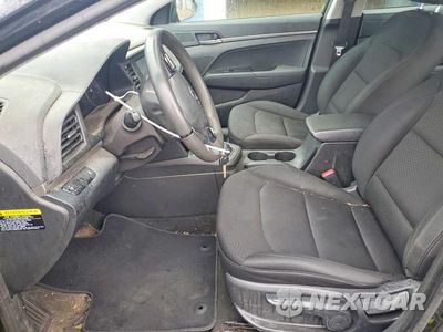 Zdjęcie 7 z 12 samochodu: 2019 HYUNDAI ELANTRA SE VIN:5NPD74LF3KH405165 - miniatura