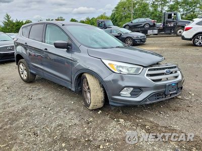 Czwarte zdjęcie samochodu z boku: 2017 FORD ESCAPE SE VIN:1FMCU9GD3HUE41717 - miniatura