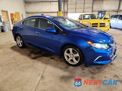 Czwarte zdjęcie samochodu z boku: 2017 CHEVROLET VOLT LT VIN:1G1RA6S59HU106296 - miniatura