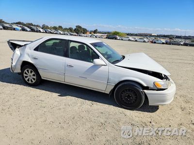 Czwarte zdjęcie samochodu z boku: 2001 TOYOTA CAMRY CE VIN:4T1BG22K51U808798 - miniatura