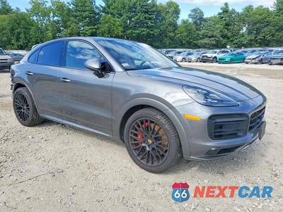 Czwarte zdjęcie samochodu z boku: 2021 PORSCHE CAYENNE GTS COUPE VIN:WP1BG2AY1MDA49449 - miniatura