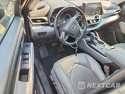 Zdjęcie 8 z 13 samochodu: 2022 TOYOTA HIGHLANDER HYBRID XLE VIN:5TDGBRCH9NS548324 - miniatura