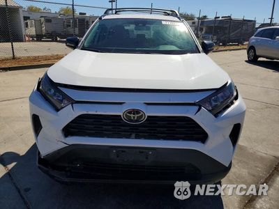 Piąte zdjęcie samochodu w środku: 2019 TOYOTA RAV4 LE VIN:2T3F1RFVXKC013420 - miniatura