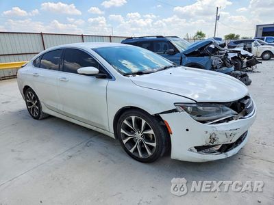 Czwarte zdjęcie samochodu z boku: 2015 CHRYSLER 200 C VIN:1C3CCCCGXFN509530 - miniatura