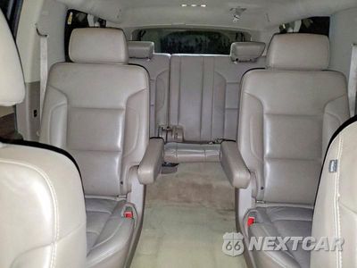 Zdjęcie 10 z 13 samochodu: 2015 CHEVROLET SUBURBAN K1500 LT VIN:1GNSKJKC3FR687650 - miniatura