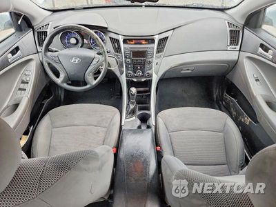 Zdjęcie 8 z 12 samochodu: 2014 HYUNDAI SONATA GLS VIN:5NPEB4AC2EH860511 - miniatura