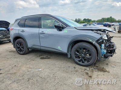 Czwarte zdjęcie samochodu z boku: 2023 NISSAN ROGUE SV VIN:JN8BT3BB0PW196811 - miniatura