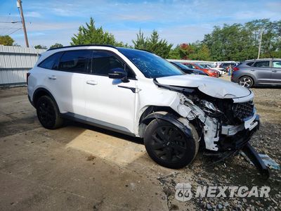 Czwarte zdjęcie samochodu z boku: 2021 KIA SORENTO S VIN:5XYRLDLC0MG068682 - miniatura