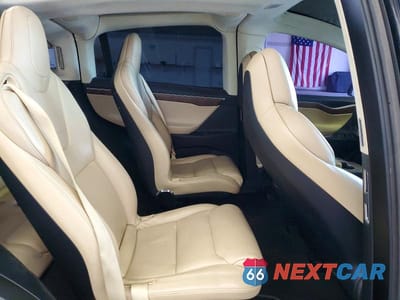 Zdjęcie 11 z 14 samochodu: 2017 TESLA MODEL X VIN:5YJXCBE2XHF049392 - miniatura