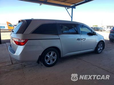 Trzecie zdjęcie samochodu z tyłu: 2013 HONDA ODYSSEY EXL VIN:5FNRL5H6XDB041540 - miniatura