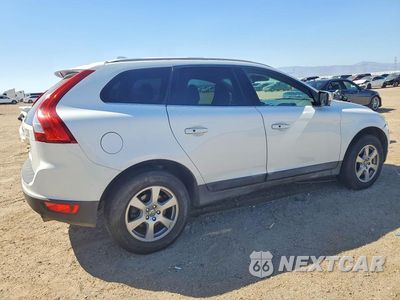 Trzecie zdjęcie samochodu z tyłu: 2012 VOLVO XC60 3.2 VIN:YV4940DL0C2280010 - miniatura