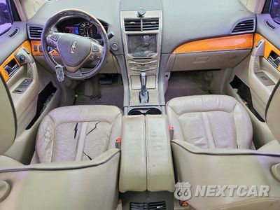 Zdjęcie 8 z 13 samochodu: 2013 LINCOLN MKX VIN:2LMDJ8JK5DBL12249 - miniatura