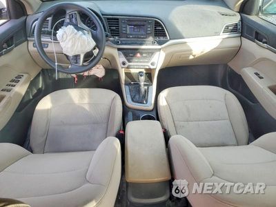Zdjęcie 8 z 12 samochodu: 2018 HYUNDAI ELANTRA SE VIN:5NPD74LF6JH267023 - miniatura