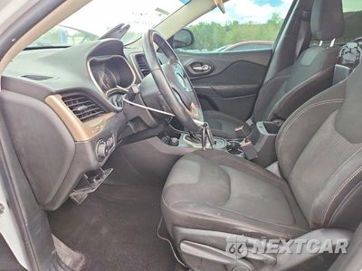 Zdjęcie 7 z 14 samochodu: 2017 JEEP CHEROKEE LATITUDE VIN:1C4PJMCB7HW521449 - miniatura