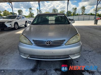 Piąte zdjęcie samochodu w środku: 2006 TOYOTA CAMRY LE VIN:4T1BE32KX6U696258 - miniatura