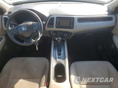 Zdjęcie 8 z 13 samochodu: 2018 HONDA HR-V LX VIN:3CZRU5H37JM719469 - miniatura