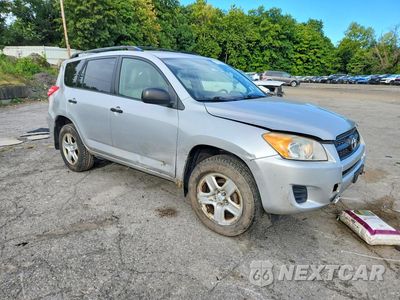 Czwarte zdjęcie samochodu z boku: 2009 TOYOTA RAV4 BASE VIN:JTMBF33V49D020516 - miniatura