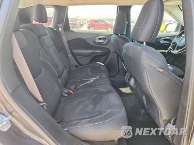 Zdjęcie 10 z 12 samochodu: 2015 JEEP CHEROKEE LATITUDE VIN:1C4PJMCS2FW636005 - miniatura