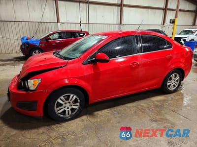 2014 CHEVROLET SONIC LT 1G1JC5SH9E4235565 - główne zdjęcie licytacji z USA - miniatura