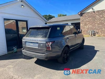 Trzecie zdjęcie samochodu z tyłu: 2018 LAND ROVER RANGE ROVER HSE VIN:SALGS2SV0JA383312 - miniatura