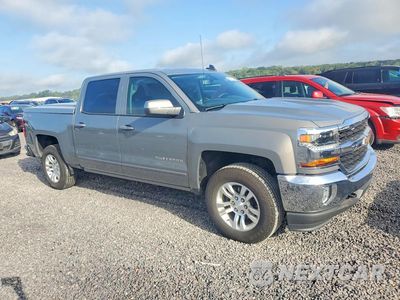 Czwarte zdjęcie samochodu z boku: 2017 CHEVROLET SILVERADO K1500 LT VIN:3GCUKREC6HG246884 - miniatura