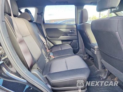 Zdjęcie 10 z 12 samochodu: 2018 MITSUBISHI OUTLANDER SE VIN:JA4AD3A38JZ020653 - miniatura