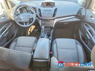 Zdjęcie 8 z 13 samochodu: 2018 FORD ESCAPE SE VIN:1FMCU9GD7JUC41025 - miniatura