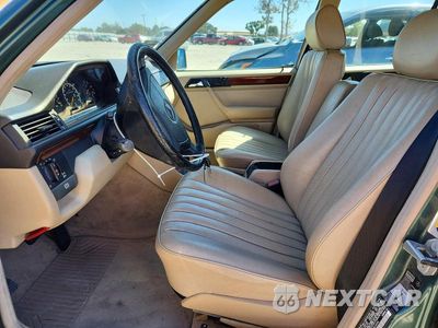 Zdjęcie 7 z 12 samochodu: 1995 MERCEDES-BENZ E 300D VIN:WDBEB31E0SC268106 - miniatura