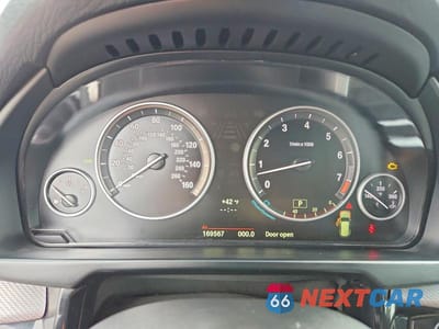 Zdjęcie 9 z 13 samochodu: 2014 BMW X5 XDRIVE35I VIN:5UXKR0C59E0C26469 - miniatura