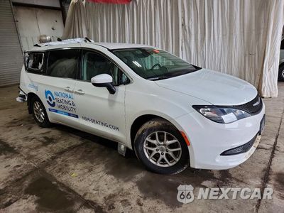 Czwarte zdjęcie samochodu z boku: 2023 CHRYSLER VOYAGER LX VIN:2C4RC1CG1PR564236 - miniatura