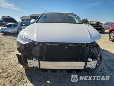 Piąte zdjęcie samochodu w środku: 2019 AUDI Q8 PRESTIGE S-LINE VIN:WA1FVAF14KD028634 - miniatura