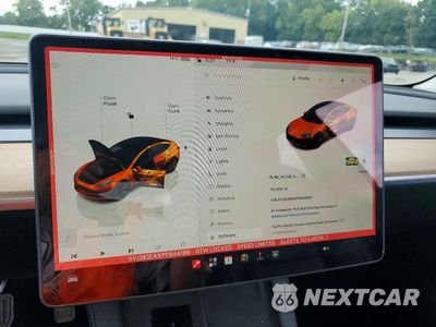 Zdjęcie 9 z 12 samochodu: 2023 TESLA MODEL 3 VIN:5YJ3E1EAXPF644199 - miniatura