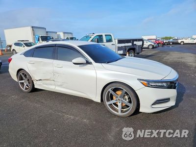 Czwarte zdjęcie samochodu z boku: 2018 HONDA ACCORD LX VIN:1HGCV1F15JA241103 - miniatura