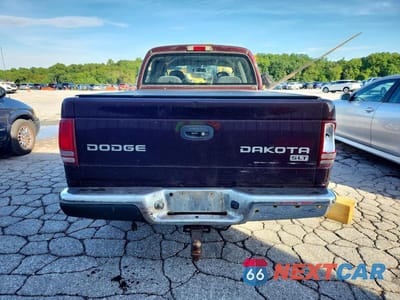 Zdjęcie 6 z 12 samochodu: 2004 DODGE DAKOTA QUAD SLT VIN:1D7HG48N34S622601 - miniatura