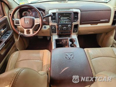 Zdjęcie 8 z 12 samochodu: 2014 RAM 3500 LARAMIE VIN:3C63R3EL3EG298299 - miniatura
