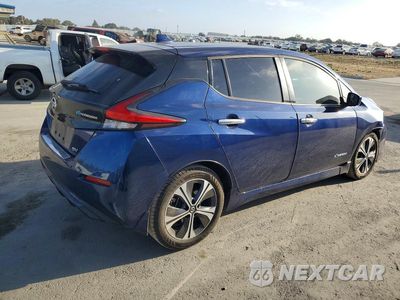 Trzecie zdjęcie samochodu z tyłu: 2018 NISSAN LEAF SV VIN:1N4AZ1CP4JC303636 - miniatura