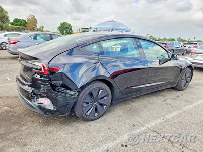 Trzecie zdjęcie samochodu z tyłu: 2024 TESLA MODEL 3 VIN:5YJ3E1EB5RF809393 - miniatura