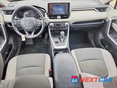 Zdjęcie 8 z 13 samochodu: 2020 TOYOTA RAV4 XLE VIN:2T3P1RFV5LW108830 - miniatura