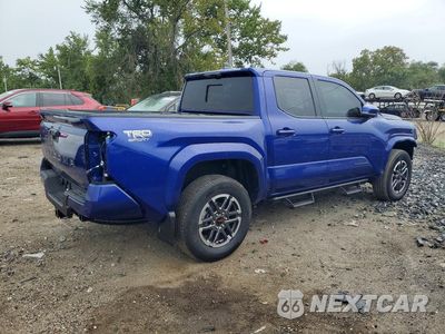 Trzecie zdjęcie samochodu z tyłu: 2025 TOYOTA TACOMA TRD SPORT VIN:3TMLB5JNXSM149899 - miniatura