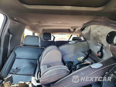 Zdjęcie 10 z 13 samochodu: 2021 CHEVROLET SUBURBAN K1500 PREMIER VIN:1GNSKFKD8MR338647 - miniatura